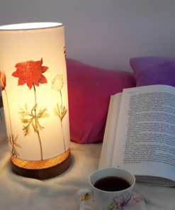 lampa stołowa z abażurem dekoracyjna