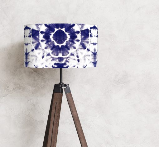 abażur niebieski shibori na lampę stojącą