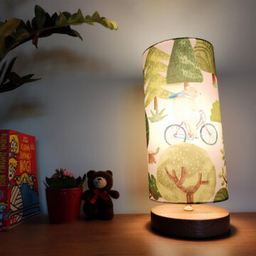lampa dziecieca nocna z drewniana z abażurem
