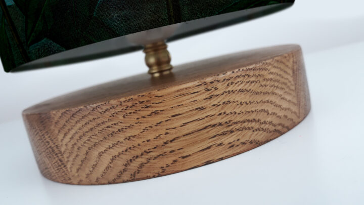 lampa stołowa stylowa drewniana